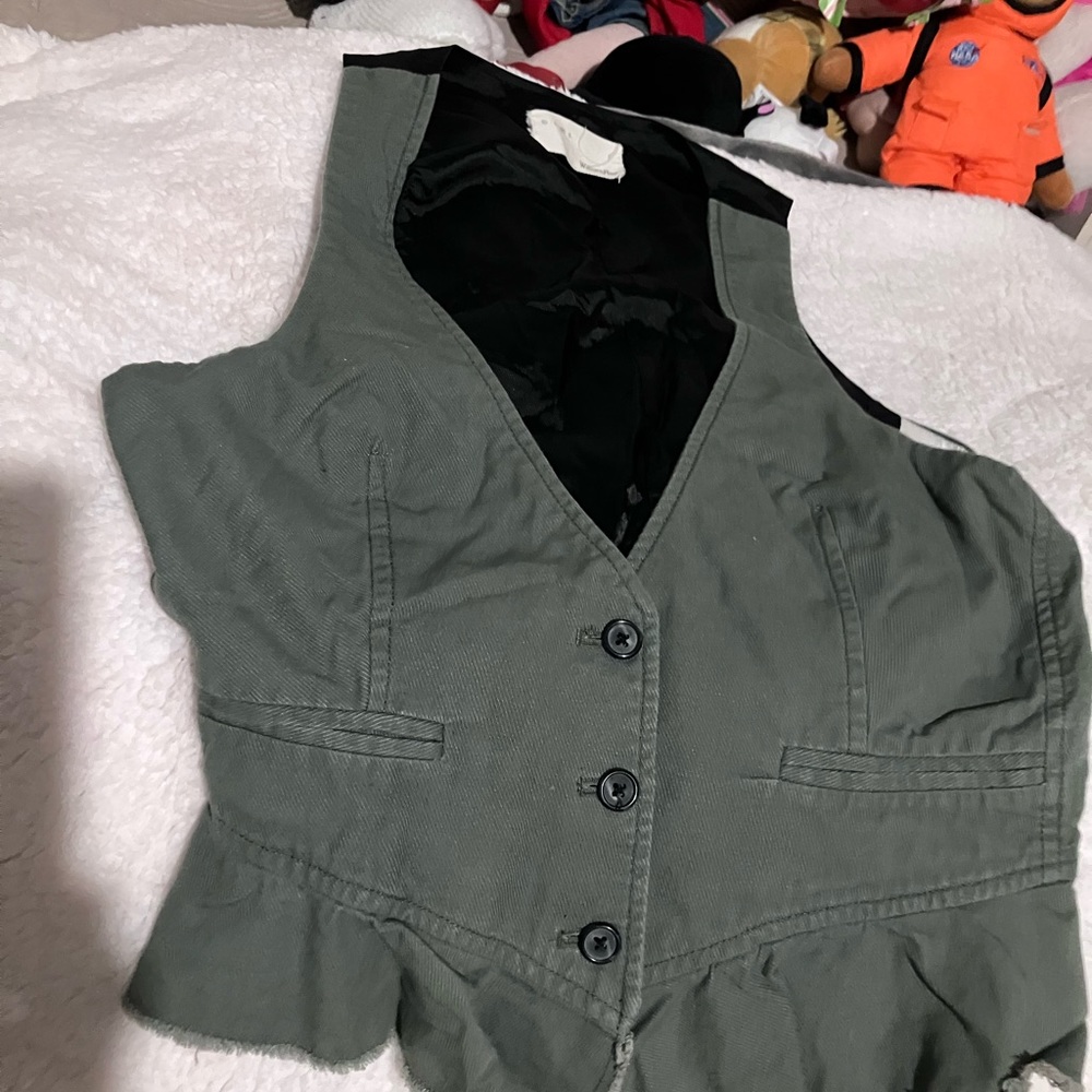 vest size medium